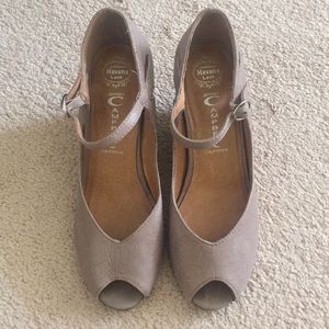 PRE-LOVED Jeffrey Campbell peep toe wedges sz 8